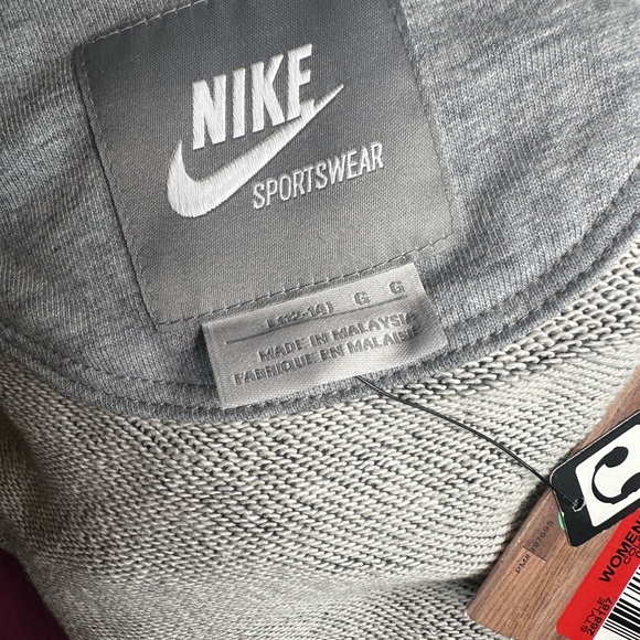 New With Tags Nike Half Zip Hoodie In Gray Size Large - Picture 3 of 4